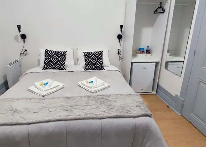 Santa Cruz Konukevi *